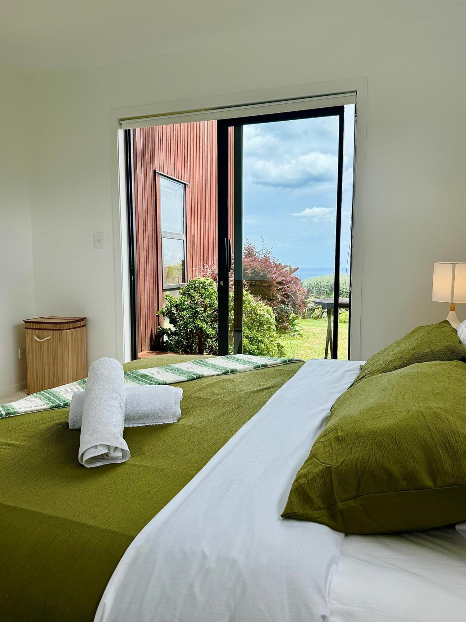 Room At Raglans Travellers Rest Coastal Retreat エクステリア 写真